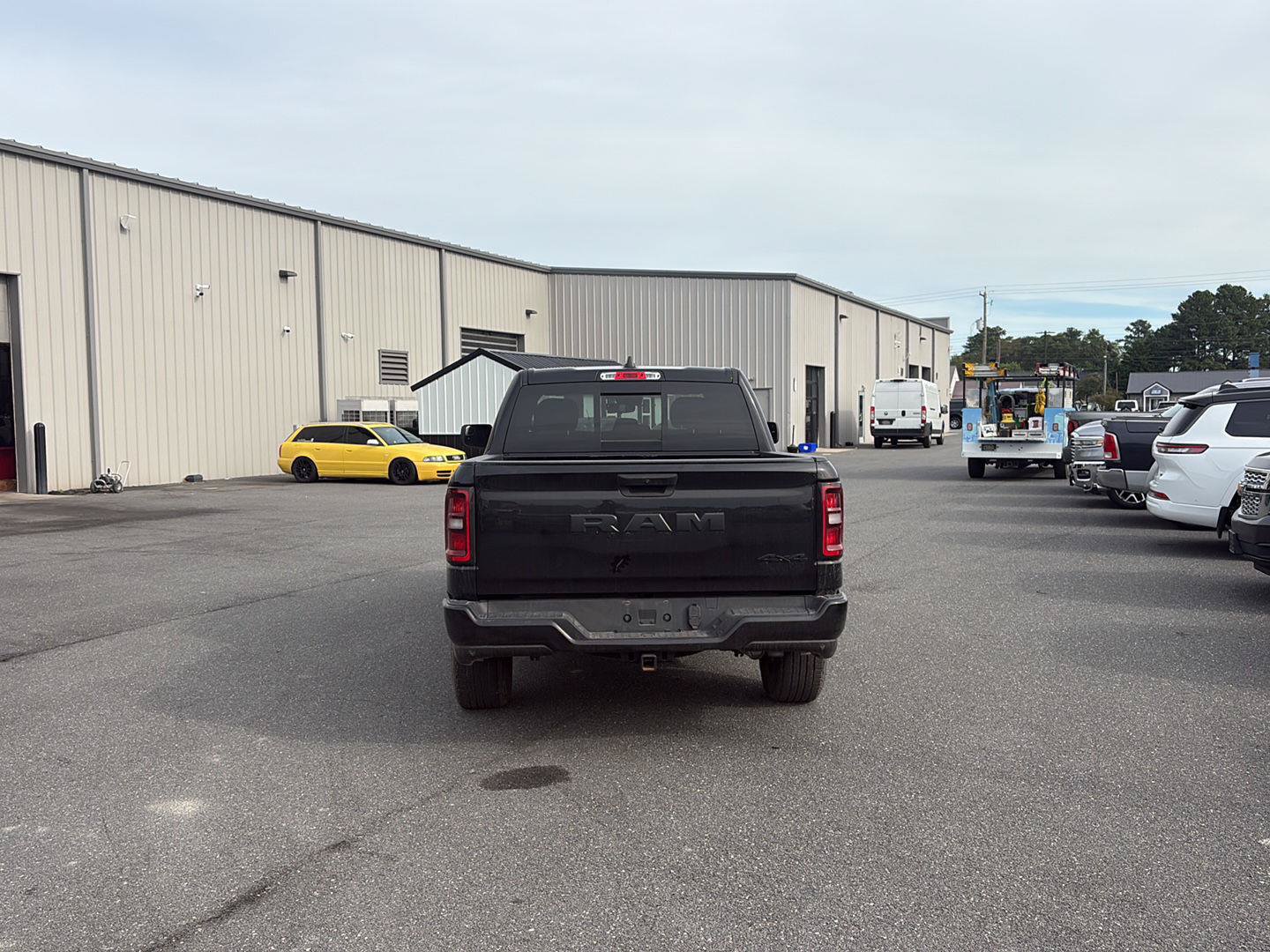 Used 2025 RAM 1500 Tradesman w/ Night Edition AWD/4WD image 4