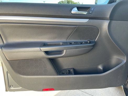 Used 2008 Volkswagen Jetta Wolfsburg Edition FWD image 16