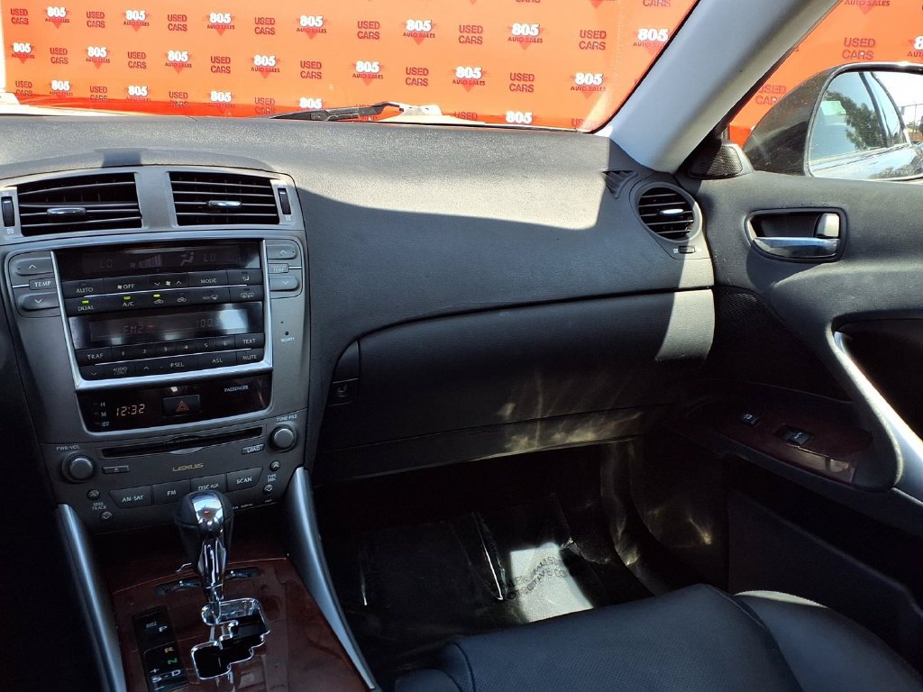 Used 2007 Lexus IS 250 w/ Premium Pkg RWD image 23