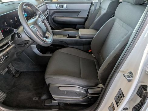 Used 2026 Hyundai Santa Fe SE AWD/4WD image 11