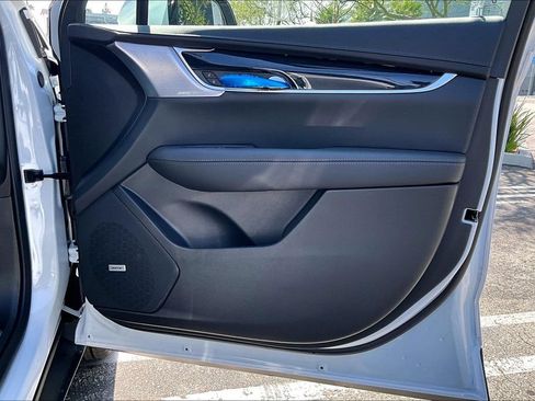 New 2026 Cadillac XT5 Premium Luxury w/ LPO, ONYX Package FWD image 32
