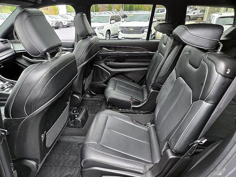 Used 2023 Jeep Grand Cherokee L Overland image 14