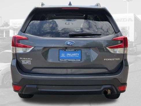 Used 2023 Subaru Forester Premium AWD/4WD image 6