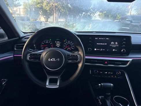 Used 2022 Kia K5 LXS FWD image 25