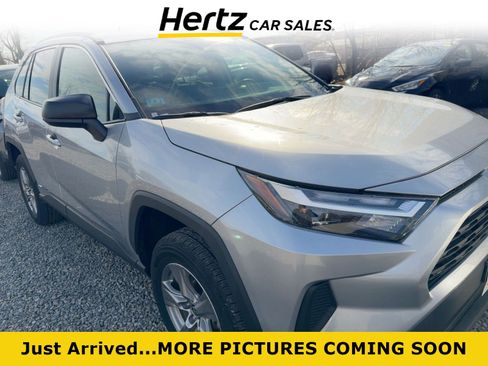 Used 2025 Toyota RAV4 LE image 1