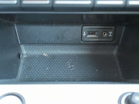 Used 2018 Volkswagen Beetle 2.0T Coast image 26