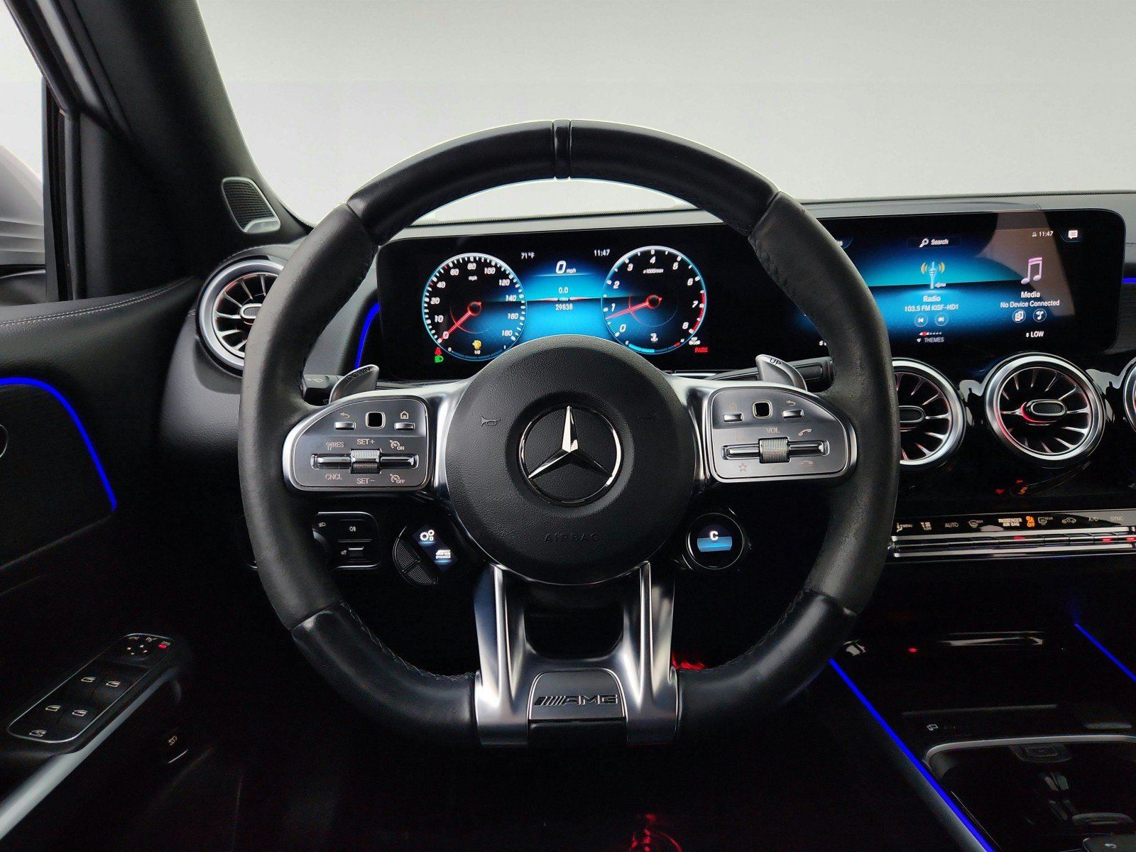 Used 2023 Mercedes-Benz GLB 35 AMG 4MATIC image 23