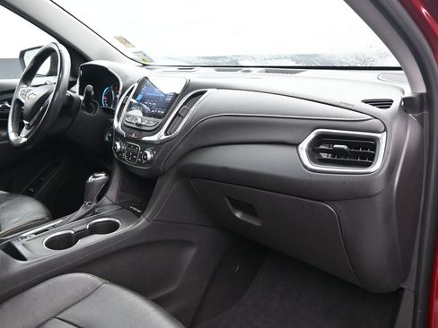 Used 2020 Chevrolet Equinox Premier image 16
