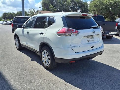 Used 2016 Nissan Rogue S FWD image 5