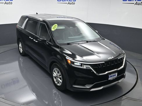 Certified 2024 Kia Carnival LX FWD image 43