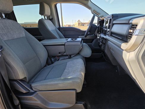Used 2024 Ford F250 XLT image 25