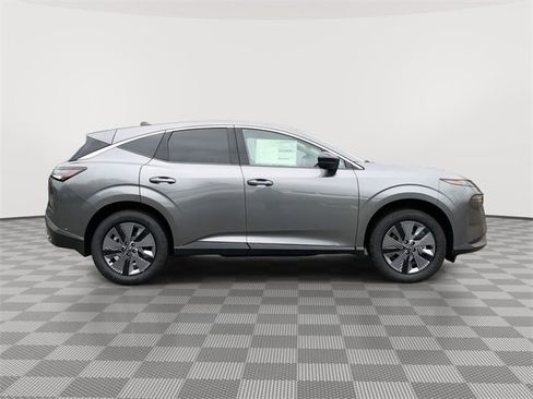 Certified 2025 Nissan Murano SL image 12