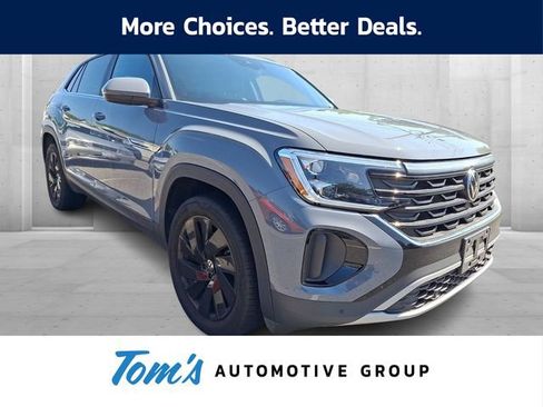 Used 2024 Volkswagen Atlas Cross Sport SE AWD/4WD image 1