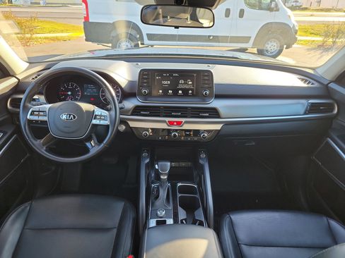 Used 2021 Kia Telluride S image 16