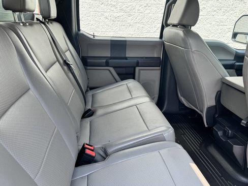 Used 2022 Ford F550 4x4 Crew Cab Super Duty w/ Power Equipment Group image 11