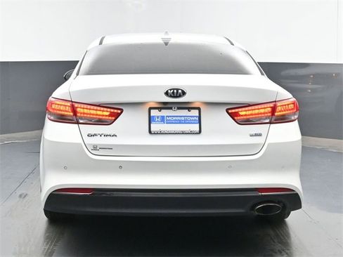 Used 2016 Kia Optima LX w/ Technology Package image 9