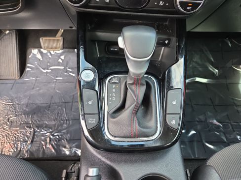Used 2021 Kia Soul Turbo FWD image 25