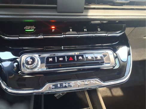 Used 2024 Lincoln Corsair AWD w/ Equipment Group 101A image 20