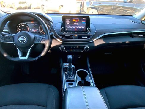 Used 2023 Nissan Altima 2.5 SV image 15