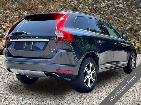 Used 2015 Volvo XC60 T6 w/ Proximity Package AWD/4WD image 2