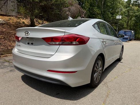 Used 2018 Hyundai Elantra SEL FWD image 7