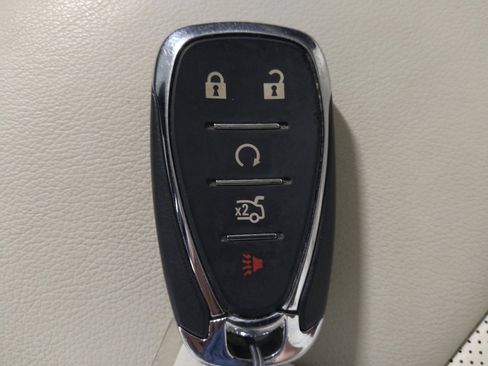 Used 2022 Chevrolet Malibu Premier image 32