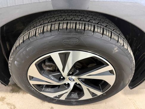 Used 2024 Subaru Legacy Premium AWD/4WD image 11