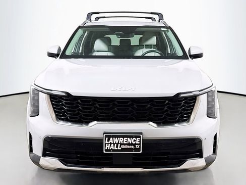 Used 2024 Kia Sorento S FWD image 2