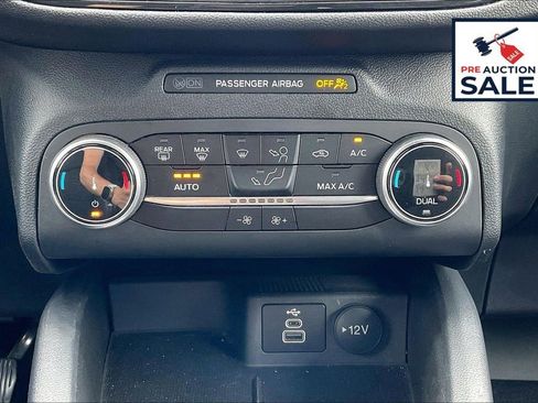 Used 2025 Ford Escape ST-Line AWD/4WD image 32