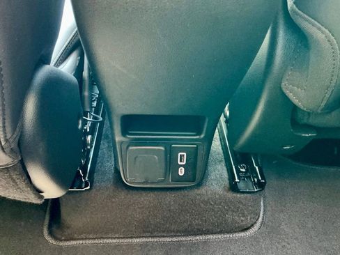 Used 2023 Buick Encore GX Essence w/ Advanced Technology Package FWD image 33