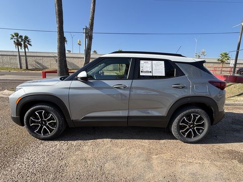 Used 2023 Chevrolet TrailBlazer ACTIV w/ Convenience Package image 4