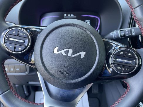 Used 2025 Kia Soul GT-Line FWD image 18