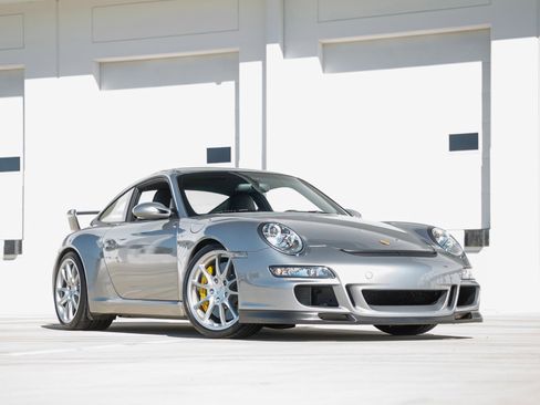 Used 2007 Porsche 911 GT3 image 2