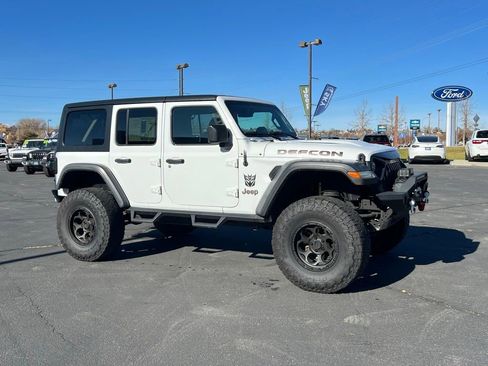 Used 2021 Jeep Wrangler Unlimited Rubicon w/ LED Lighting Group image 5