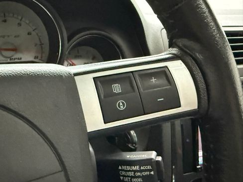 Used 2008 Dodge Challenger SRT8 image 30