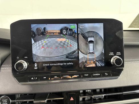 Used 2024 Mitsubishi Outlander SE image 16