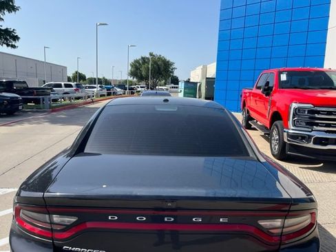 Used 2022 Dodge Charger SXT RWD image 5