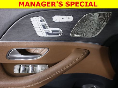 Used 2025 Mercedes-Benz GLE 450e 4MATIC image 10