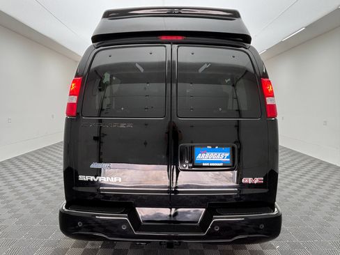 Used 2025 GMC Savana 2500 Extended w/ Driver Convenience Package RWD image 9