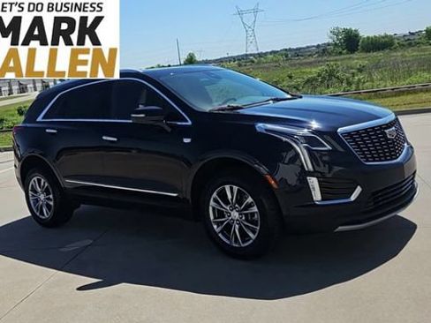 Used 2022 Cadillac XT5 Premium Luxury AWD/4WD image 2