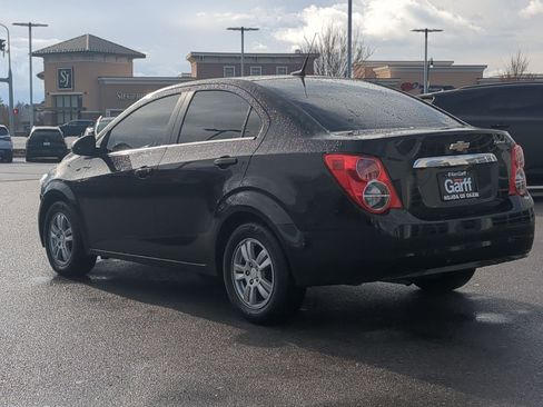 Used 2014 Chevrolet Sonic LT image 8