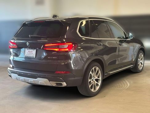 Used 2023 BMW X5 xDrive40i w/ Premium Package AWD/4WD image 4