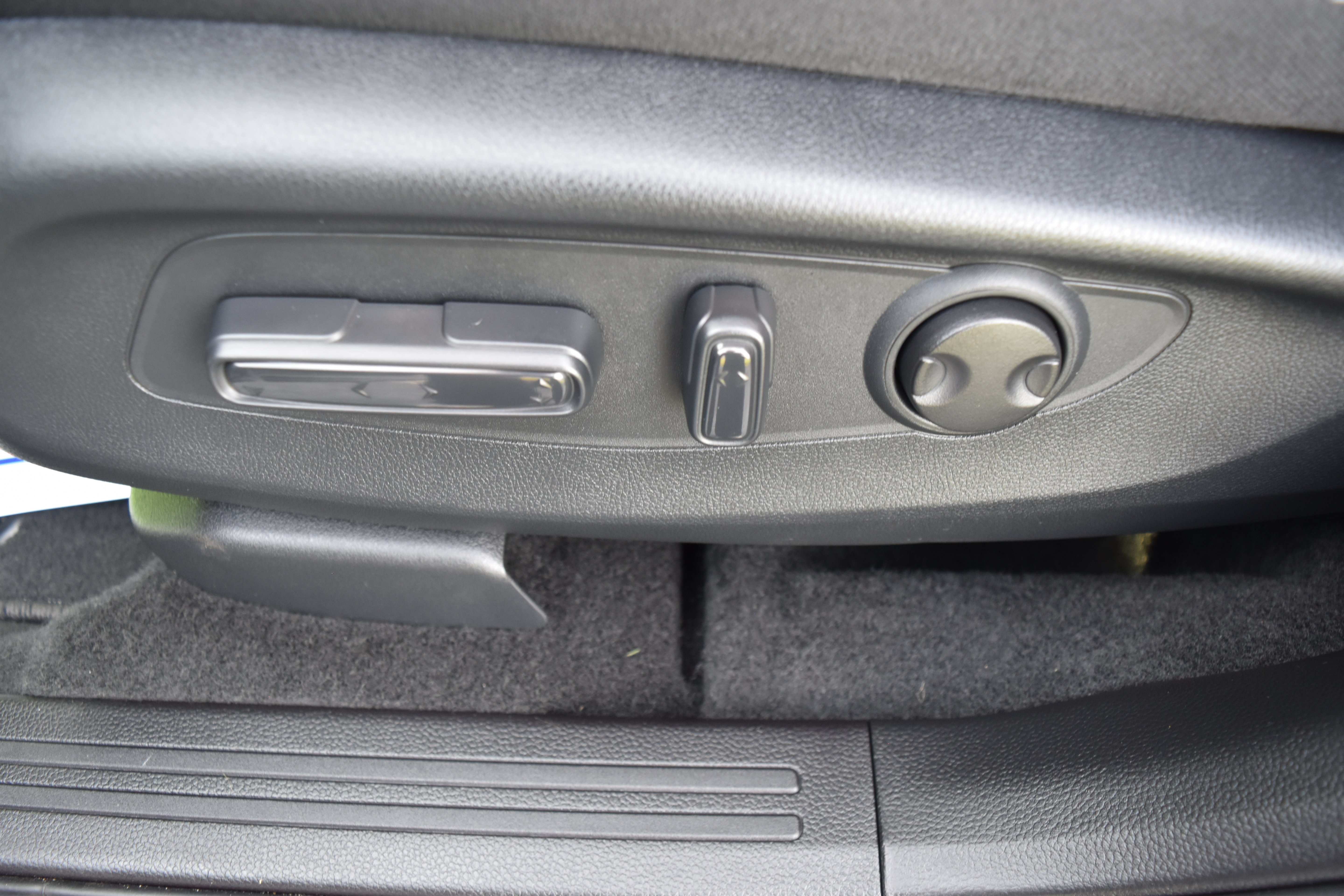 Certified 2026 Honda CR-V EX image 13