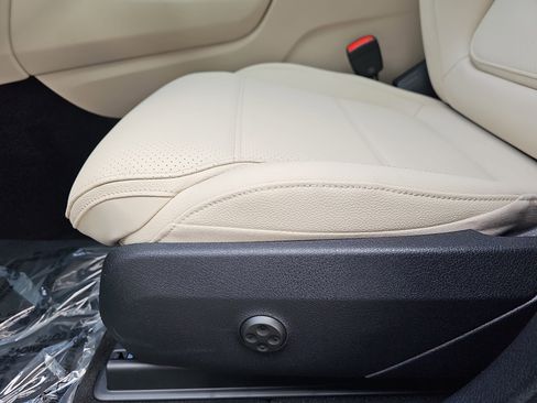 New 2026 Mercedes-Benz GLC 300 image 29