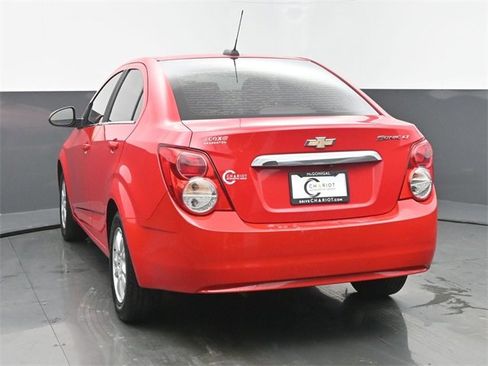 Used 2016 Chevrolet Sonic LT image 4