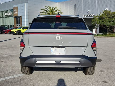 New 2026 Hyundai Kona SEL Premium image 4