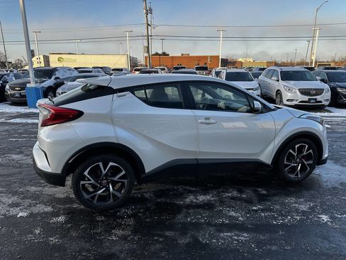 Used 2018 Toyota C-HR XLE image 10