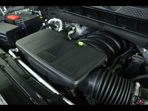 Used 2023 Chevrolet Silverado 1500 LT AWD/4WD image 20