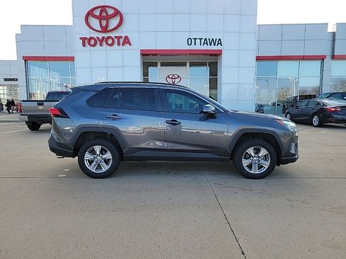 Used 2023 Toyota RAV4 XLE FWD image 4