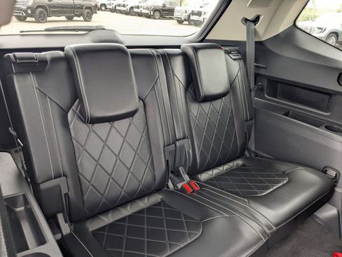 Used 2024 Volkswagen Atlas SEL Premium R-Line AWD/4WD image 29